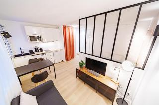 Joli studio avec verrière - 5
