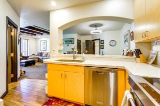 Ski-InandSki-Out Solitude Condo with Rooftop Hot Tub! - Salt Lake City - 3