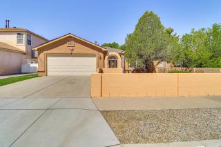 4 Mi to Old Town Pet-Friendly Home with Fenced Yard - Albuquerque - 9