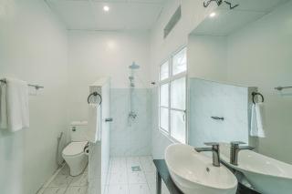 Cite Homes - - 4