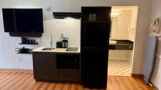 Studio 6 Beaumont, TX - 6