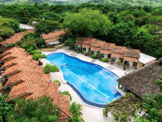 Seis Playas Hotel - Tamarindo - 0