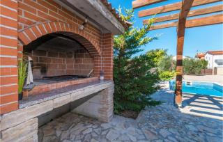 1 Bedroom Nice Home In Biograd Na Moru - Biograd na Moru - 4