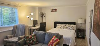 Executive Room in a cozy Apt - Saint John - 7