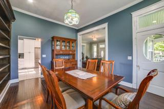 9 Mi to Kentucky Lake Spacious Victorian Home! - Waverly - 2