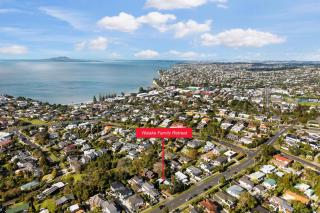 Waiake Family Retreat - Auckland Holiday Home - Auckland - 8
