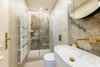 Chic Apartment Steps from the Old Town Square - Prag - 7