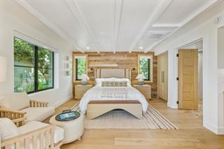 Sedona Views B&B and Luxury Creekside Cabins - 1