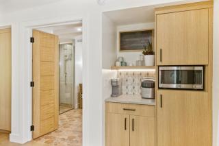 Sedona Views B&B and Luxury Creekside Cabins - 2