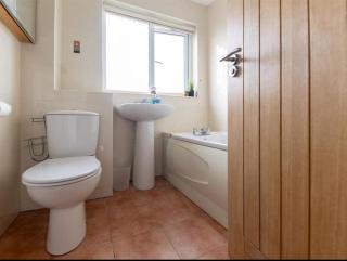 Spacious 3 Bedroom Home - Inshes - 2