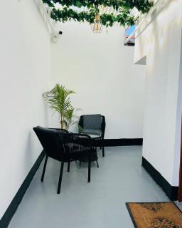 Travel and Apartment - Arusha - 0
