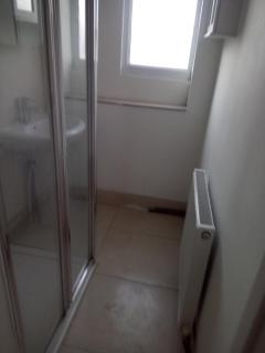 3 bed house - Wealdstone - 2