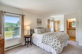 Lodge Condo 4 - 5