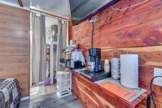 1 Mi to Lake Texoma Cozy Studio with Outdoor Space! - Kingston - 2