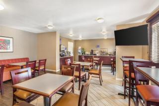 Best Western Luxury Inn - Tracy - 8