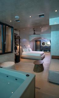 Royal Hotel and Suites - Polykhrono - 9