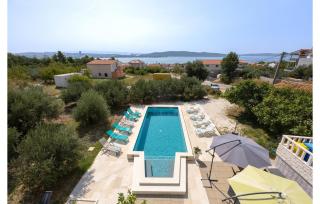 5 Bedroom Cozy Home In Kastel Sucurac - Kaštela - 8