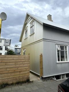 Sunny Apartment in Downtown RVK - Reykjavík - 2