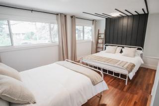 Play & Stay - Downtown Sleeps 10 - Edmonton - 6