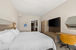 Holiday Inn Express & Suites Raleigh NE - Medical Ctr Area by IHG - Raleigh - 3