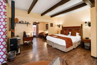 Sedona Views B&B and Luxury Creekside Cabins - 7