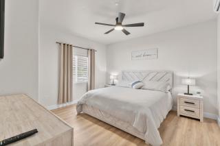 Modern Loft Getaway 25 Min to Zion, Walk to Food and Parks - 7