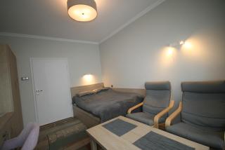 POKOJE i APARTAMENTY LIMONKA do plaży 900m STOCZNIOWCÓW 13 - Gdynia - 3