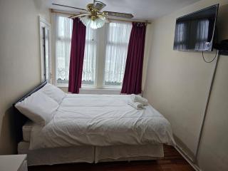 Tanners End Apartment - Edmonton - 6