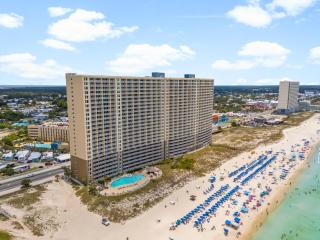 Emerald Beach Resort 1734 - Amazing Views, Beachfront, King Bed, 3 Pools, Starbucks - 7