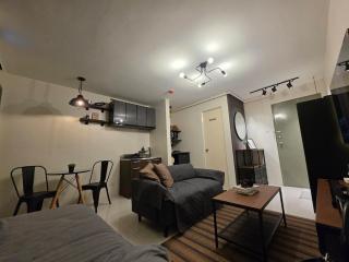MetacasaStaycations-beside EK with Fireworks view - Santa Rosa - 2