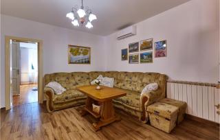 Awesome Home In Daruvar With Jacuzzi - Daruvar - 7