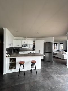 Cosy Beach Hideaway - Tauranga - 6