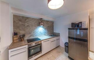 Gorgeous Home In Okrug Gornji - 3
