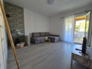 Apartments with parking space Rab - 24792 - 2