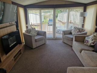 The Elegant Escape Clarach Bay Pet Friendly 2 Bed Caravan - Aberystwyth - 0