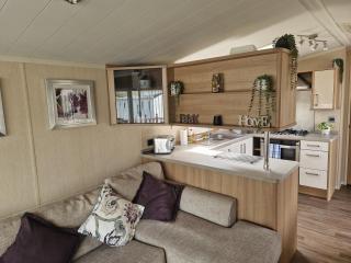 The Elegant Escape Clarach Bay Pet Friendly 2 Bed Caravan - Aberystwyth - 5