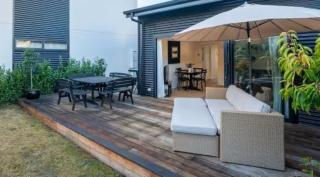 Modern stylish private one bedroom apartment - 5