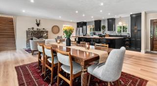 Spacious Cozy and Renovated Mountain Retreat - 1