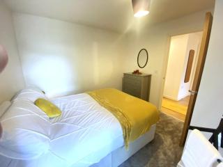 Modern 2 Bed apartment w parking - Belfast - 9
