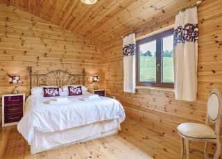 Trewythen Lodges - Caersws - 3