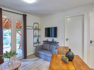 Holiday Home in Mauroux with Pools & Vineyards - Mauroux - 8