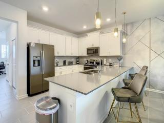 Spacious Luxury Apartment near Orlando Attractions - 6
