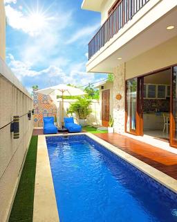 Geulis Villa - 0