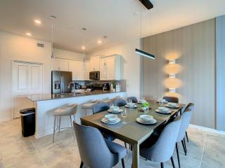 Fantastic 2BR Condo with Console & Waterpark - Kissimmee - 4