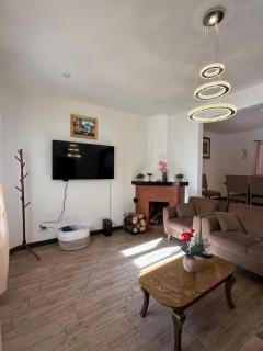 Private house, excellent location - Villa Canales - 3