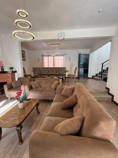 Private house, excellent location - Villa Canales - 2