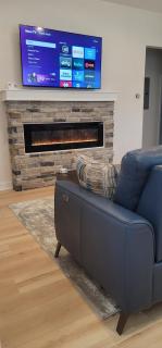 New 2024 Downtown Gem King Bed Smart Home - 2