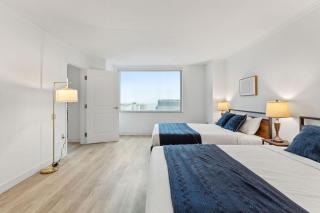 Spacious 2BR CozySuites Condo at Showboat #8 - 1