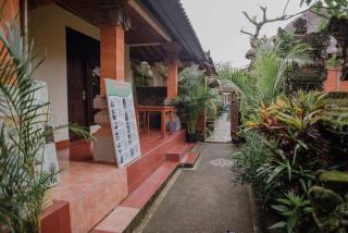 Nyoman Warta Guesthouse - 1