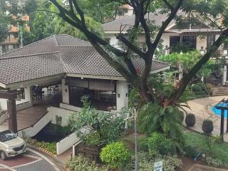 Spacious corner 2BR condo and balcony parking - Pasig - 5